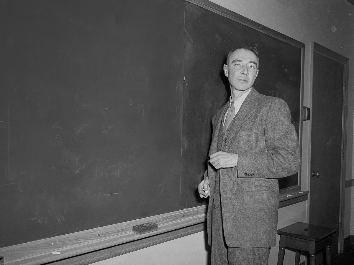 Oppenheimer Chalkboard (Meme Template) CreatorSet