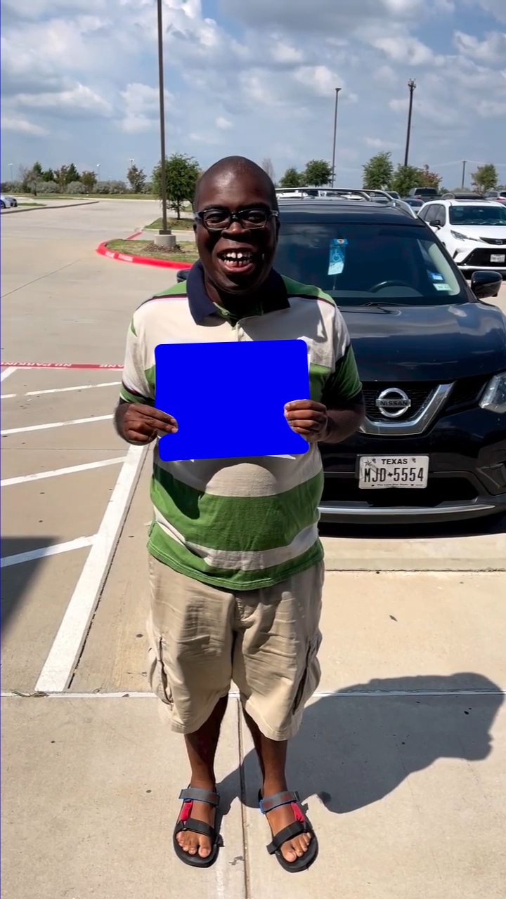 It's Official, I'm Now Licensed! - Paper (Blue Screen) (Green Screen)